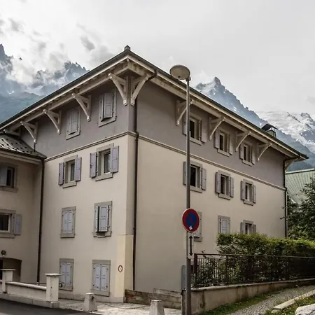 Villa Vallet- Newly Renovated 2 Bedroom Nestled Just Off The Main Street Chamonix Exterior foto